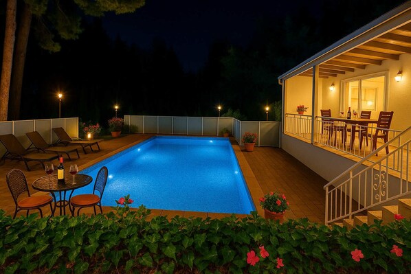 Exterior private pool of the Villa
