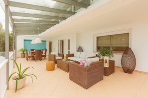 Exterior sitting area