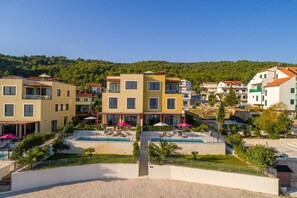 Croatia luxury beachfront villa Ciovo Joy 2 with private pool and parking on Ciovo