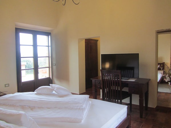 Camera 51 (1)