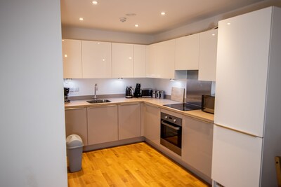 Modern luxury apartment near Windsor and Heathrow