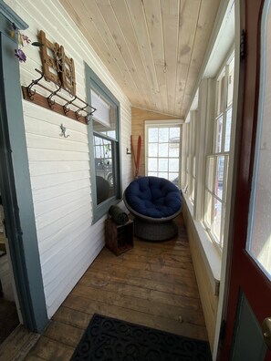 Enclosed front porch 