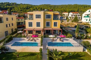 Luxury beachfront villa Ciovo Joy 3 with private pool and parking on Ciovo with total privacy