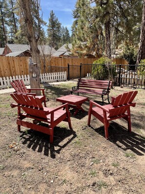 Front yard sitting area