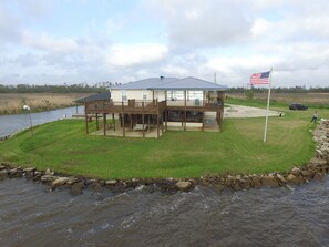 In fact there's likely nothing like this home anywhere on Lake Calcasieu.