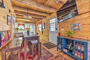 Cabin Interior | Dining Area