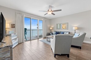 Gulf Front Living Area with Sleeper Sofa