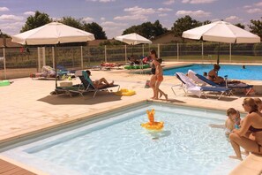 Piscine maison de vacances