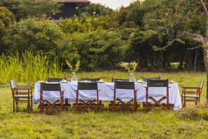 Outdoor dining