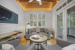 COMPLETELY RENOVATED THROUGHOUT