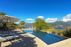 Villa La Rondine, Menaggio, Lake Como - NORTHITALY VILLAS vacation villa rentals