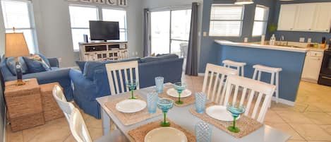 Spacious dining, living, and kitchen area. Condo has everything you need for a comfortable stay!