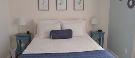 Wolke Suite - Pillow top, queen bed