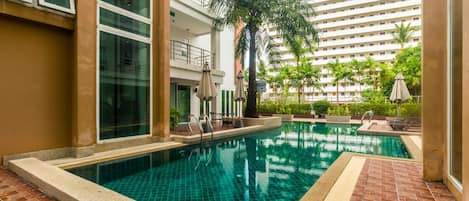 HLC501-Patong apartment walk to beach (1596)