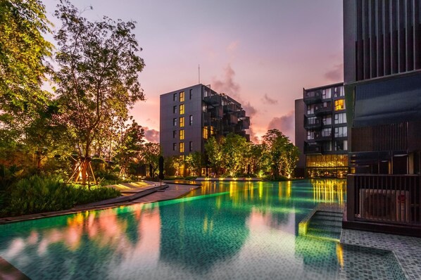 D263 - Mountain view top floor studio in Patong (841)