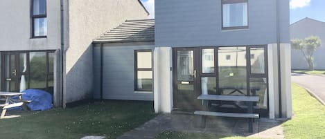 Lovely 3 Bedroom house  with open plan  living space  