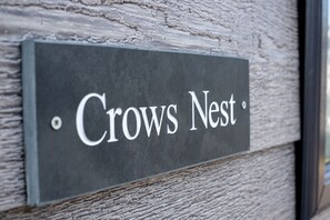 Welcome to Crows Nest lodge