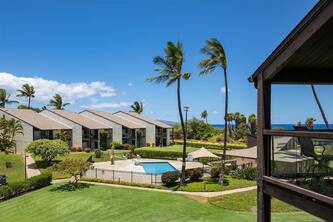 Hale Kamaole 313 Third floor condo, partial view of the ocean!
