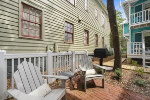 PRIVATE OUTDOOR SEATING AND GRILL AREA IN FRONT OF WAY BACK