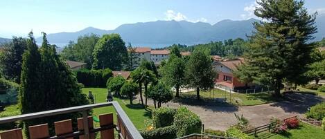 Cielo, Pianta, Proprietà, Costruzione, Albero, Montagna, Paesaggio Naturale, Nube, Architettura, Recinzione