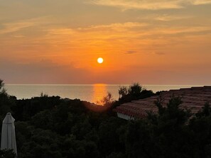 Wolke, Himmel, Wasser, Atmosphäre, Ökoregion, Afterglow, Natürliche Landschaft, Orange, Morgenröte, Sonnenlicht