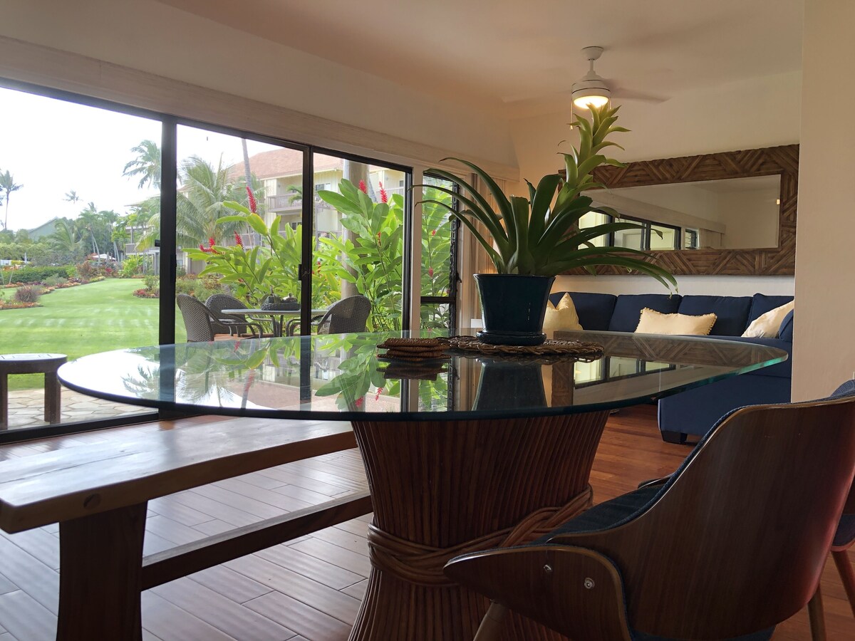 Lae Nani 312, Oceanfront, AC,Tropical Bliss, Steps to Beach and Town