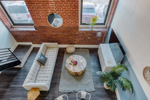 Light-filled living area with 10-foot windows