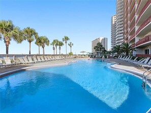 Gulf Front Hidden Dunes Lagoon Pool