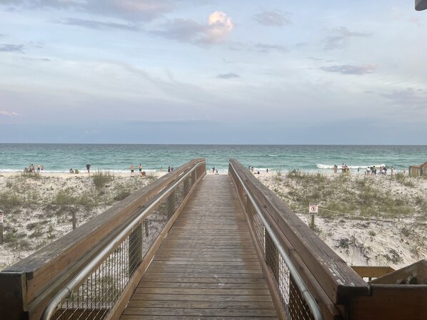 Strand