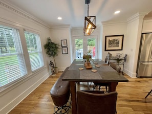 Dining area/with sliders to back deck/fenced in yard