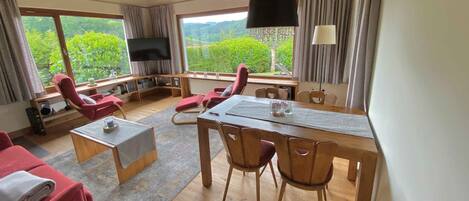 Ferienhaus Rothaarblick, 105qm, 3 Schlafzimmer, max. 6 Personen-Ferienhaus Rothaarblick - Winkhausen, Schmallenberger Sauerland