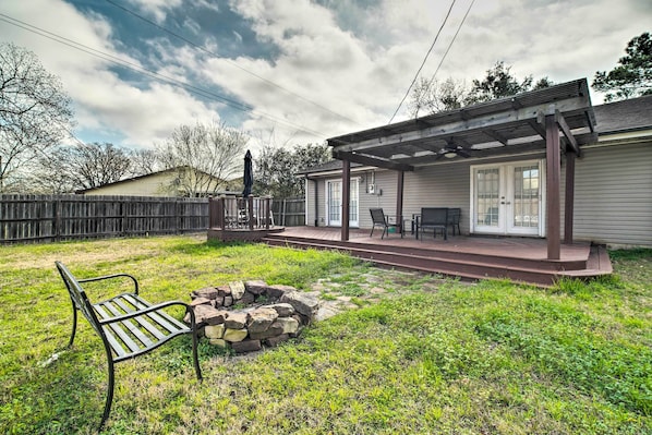 Bryan Vacation Rental | 2BR | 2BA | 1 Story