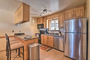 Kitchen | Fully Equipped