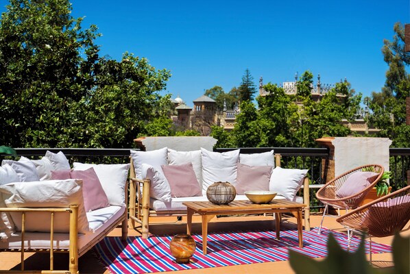 Incredibly beautiful terrace, with views of the Maria Luisa park