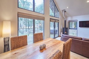 Simon Howe Lodge, Egton - Host & Stay