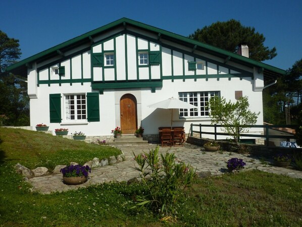 Villa Front Entrance