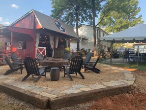 Patio, Restaurant, Food, Flagstone, Outdoors