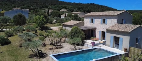 Façade Sud & piscine