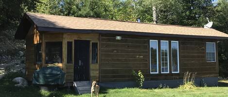Honeymoon Cabin