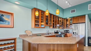 Kitchen from the point of view of the Lanai side