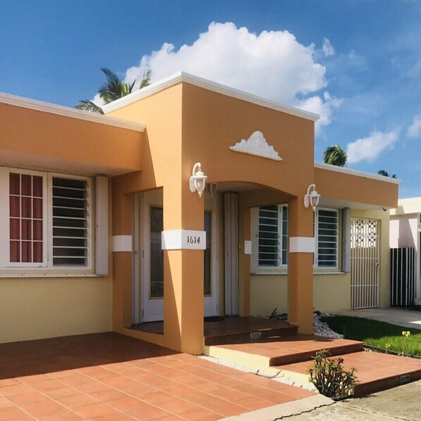 Front of home with French Doors