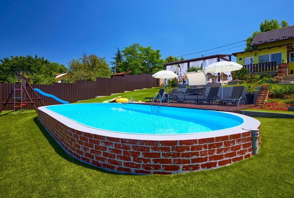 pool
