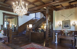 Foyer, Main Staircase