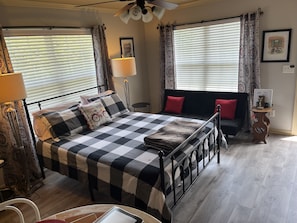 Queen size bed and futon sleeps
3. Foam topper and bedding provided for futon.