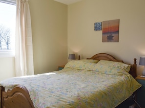 Double bedroom | Hillside, Penstowe Park, near Bude