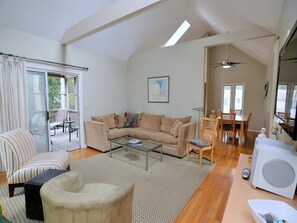 Living Room Area w/Screened Porch Off That Room