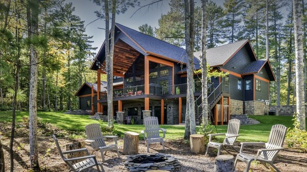 Covered deck overlooking Osprey Bay