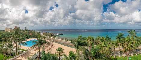 Vue sur la plage ou l’océan