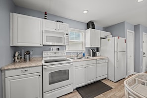 Fully equipped kitchen to help make meal prep easy and efficient.