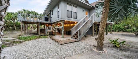 The Wheelhouzz , North Captiva Florida .Cozy Bungalow steps away from the  Beach